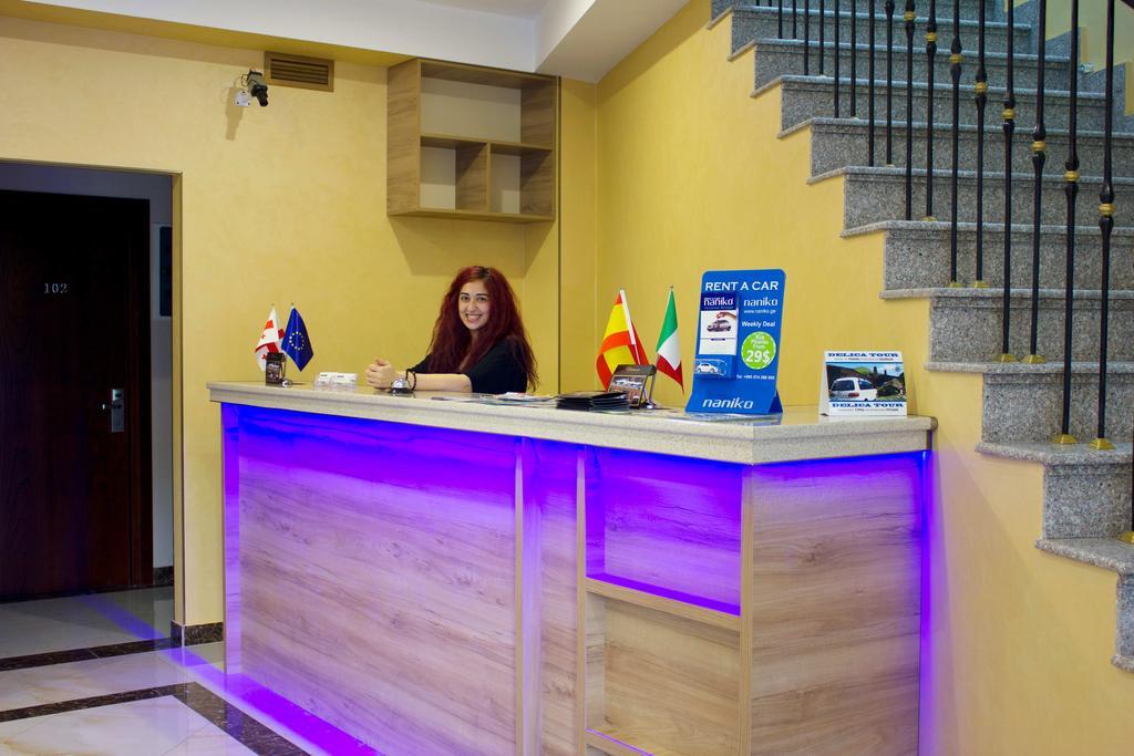 Hotel Feri ティビリシ エクステリア 写真