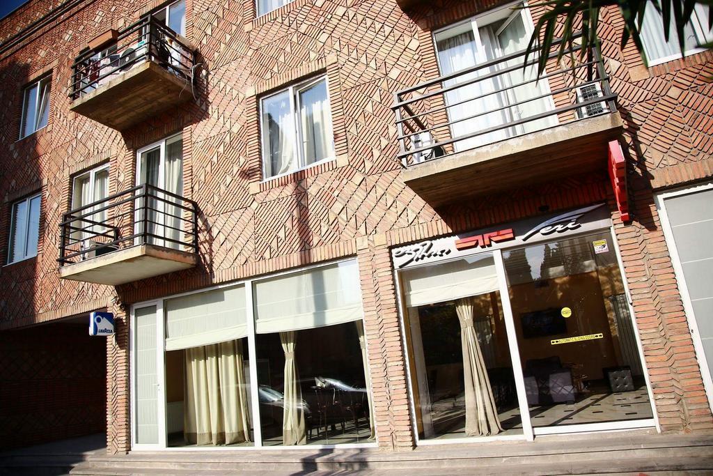 Hotel Feri ティビリシ エクステリア 写真